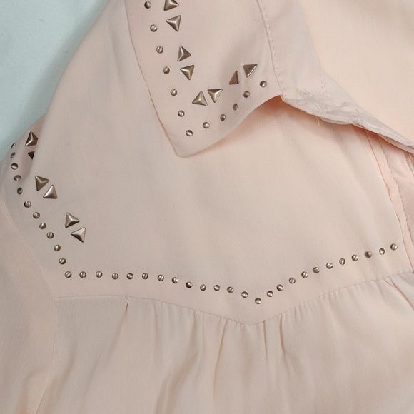 American Eagle Outfitters Women's Peach Long Sleeved Button Down Blouse Size Med - Picture 3 of 10